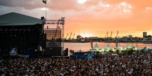 Sanitary Comfort and Security at Lenny Kravitz Concert